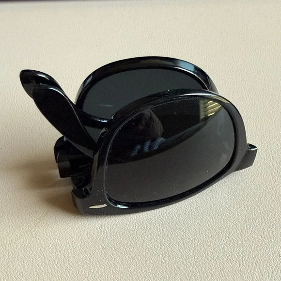 Ray-Ban Folding Wayfarer - Picture 3 of 6